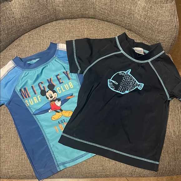 Surf Club Kids Rashguard - set of two Size 18-24 - Picture 1 of 5